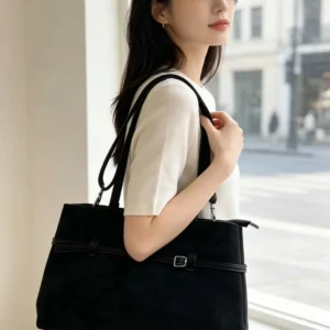 Bolso de gamuza negro bandolero