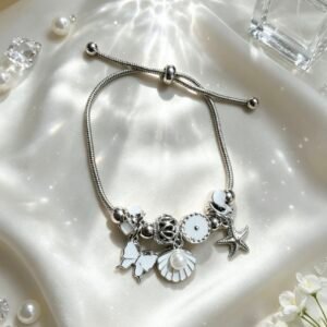 PULSERA PLATEADA CON DIJES DE CONCHA CON PERLA Y ESTRELLA DE MAR MARIPOSA BLANCA GGL-0001