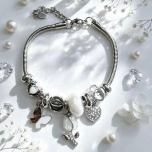 PULSERA PLATEADA CON DIJER DE CORAZON CON PIEDRAS MARIPOSA ROSA BLANCA GGL-0002