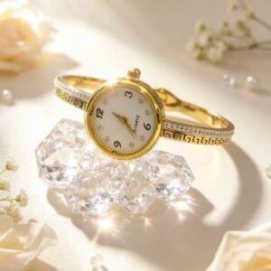 RELOJ PULSERA PARA MUJER TIPO VERSACE CON STRASS DORADA MS-3057