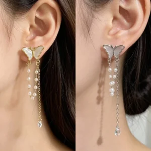 Pendiente mariposa nácar con flecos de perlas x12u