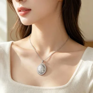 Collar de Acero Virgen de Guadalupe con circonitas